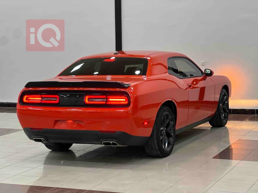 Dodge Challenger